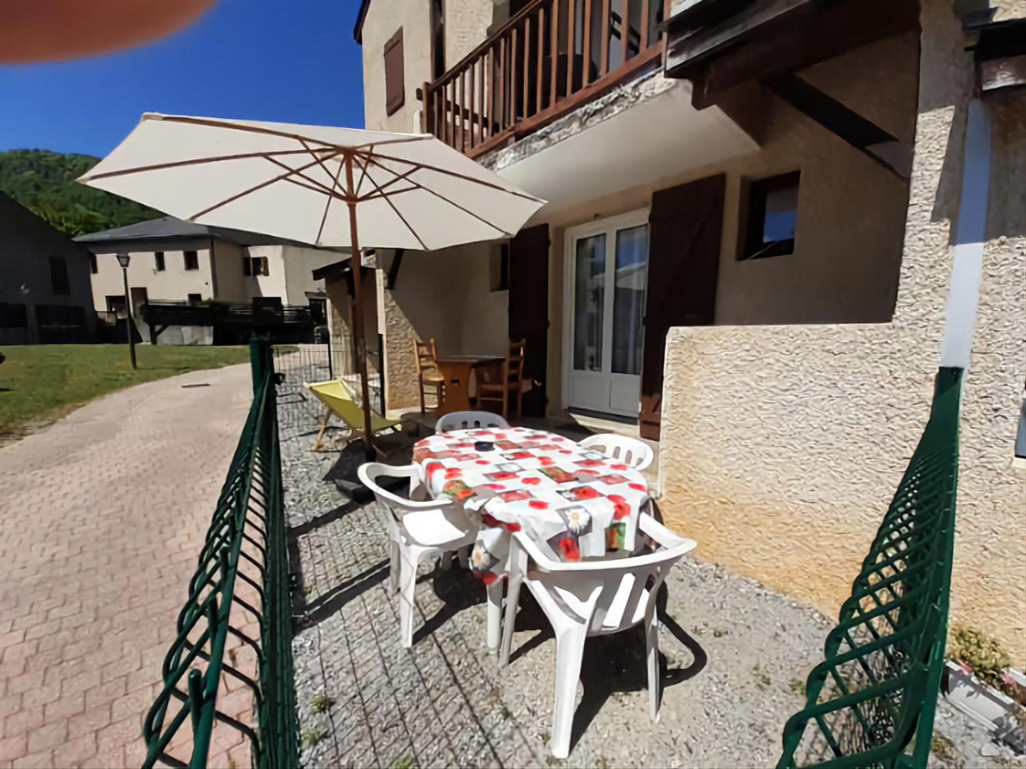 Escapade Montagne En Famille, Appartement Cosy Avec Piscine Couverte Bielle Esterno foto