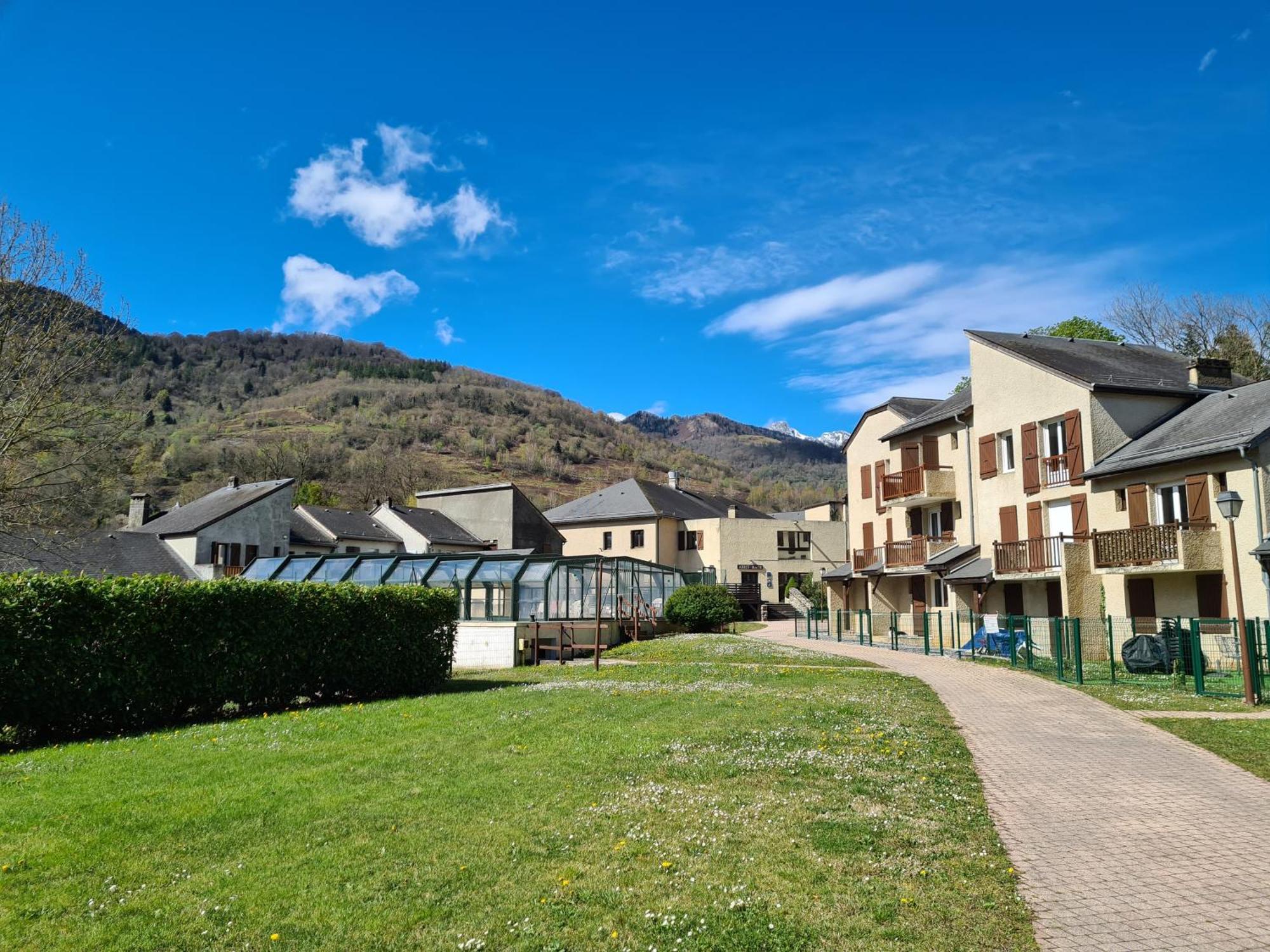 Escapade Montagne En Famille, Appartement Cosy Avec Piscine Couverte Bielle Esterno foto